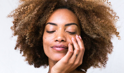 The Surprising Link Between Your Hands and Acne